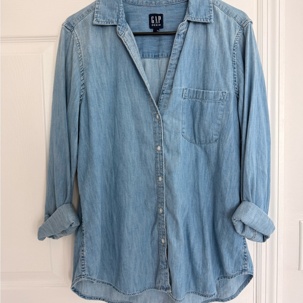 GAP Light Blue Denim Shirt (L)